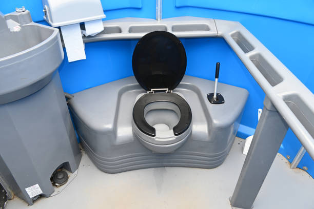 Best Porta potty rental near me  in Kenly, NC